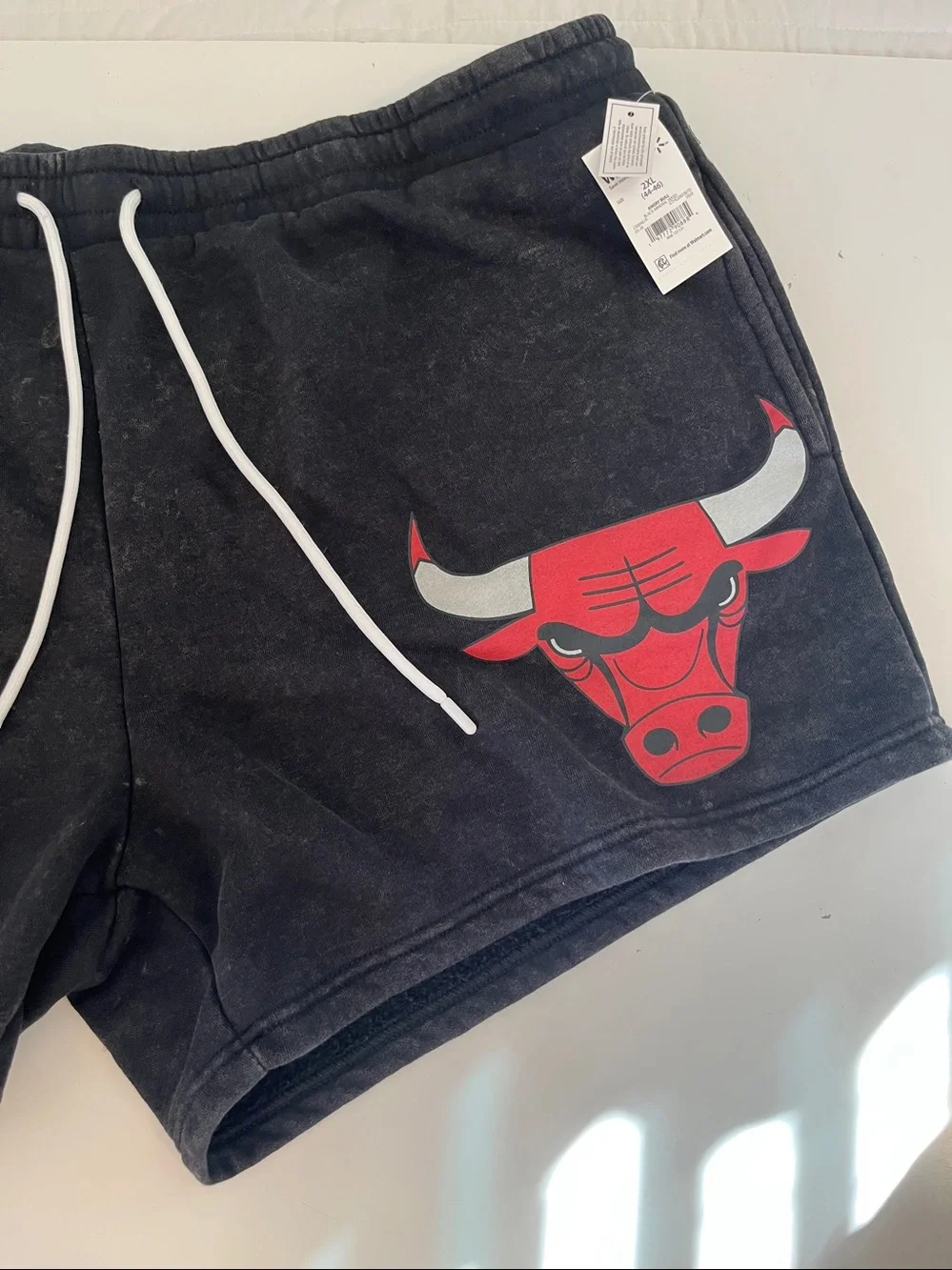 NBA, Big Men's Graphic Fleece Shorts, Chicago Bulls, Size 2X Black Mineral Wash